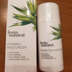 Instanatural Vitmain C Moisturizer